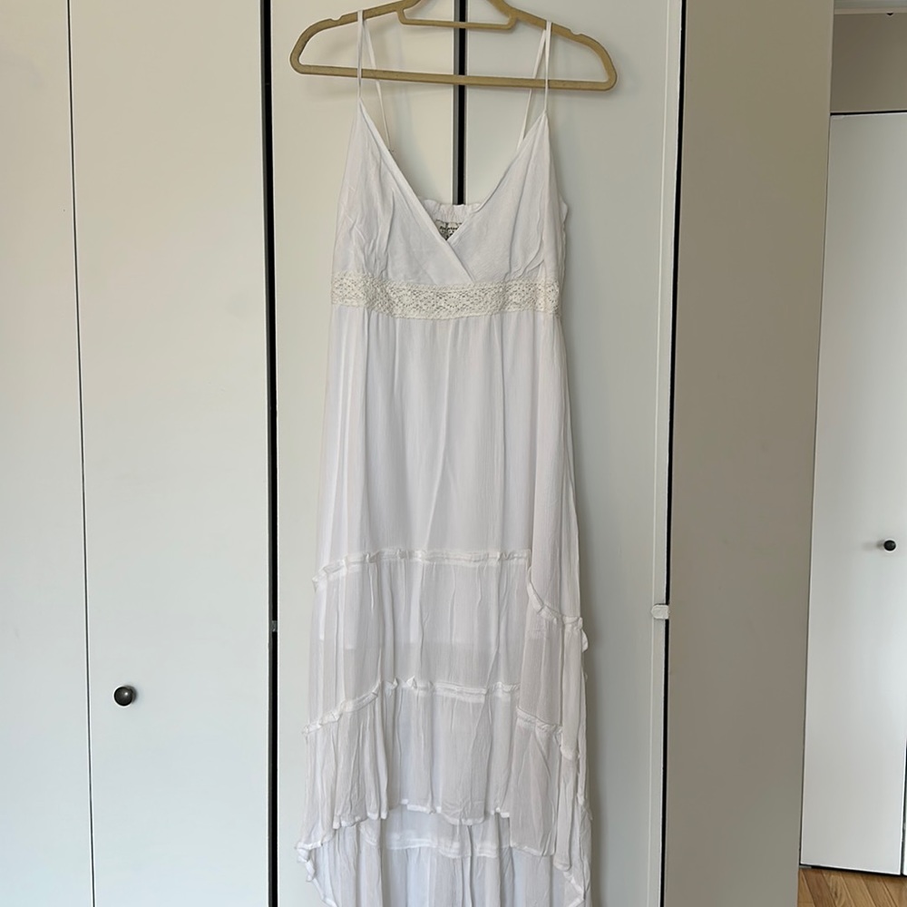 White maxi dress